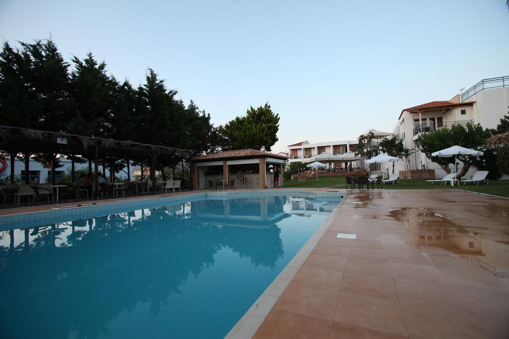 Iria Beach Екстер'єр фото
